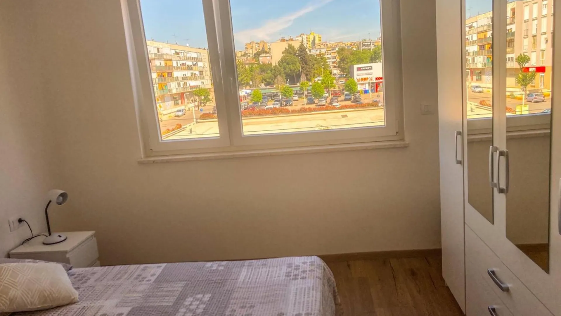 Apartment Mare بولا 0*,